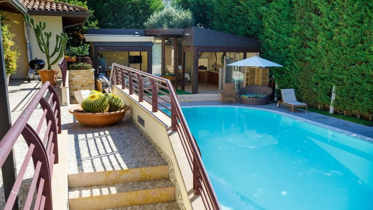 Villa Alais 8, Emma Villas 里米尼 0*,  意大利