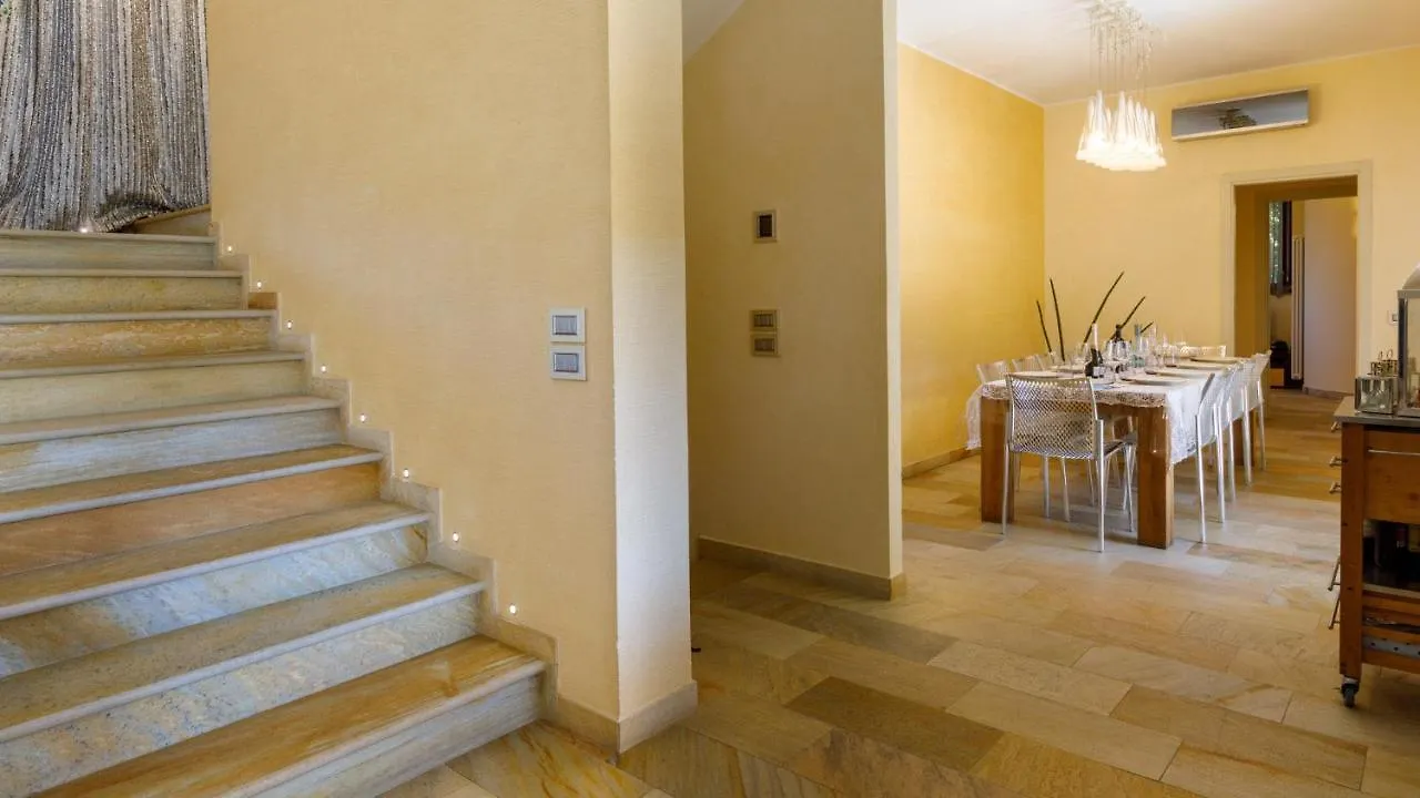 Villa Alais 8, Emma Villas 里米尼