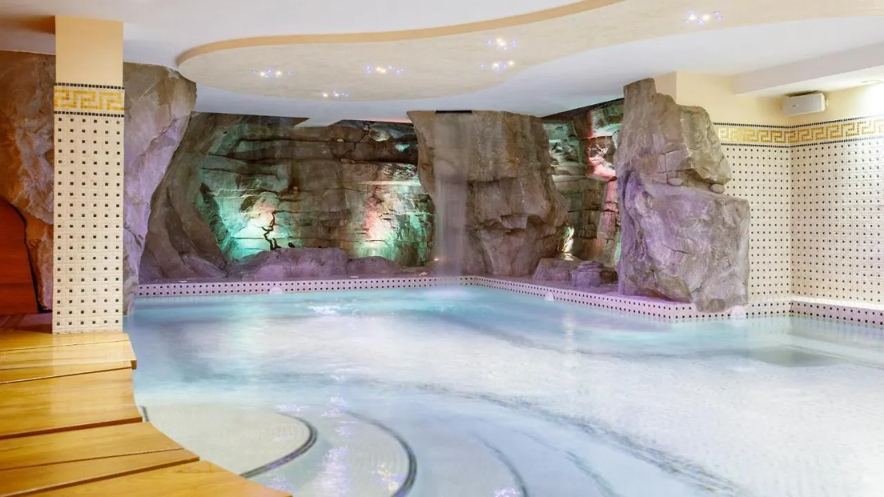 Villa Alais 8, Emma Villas Римини